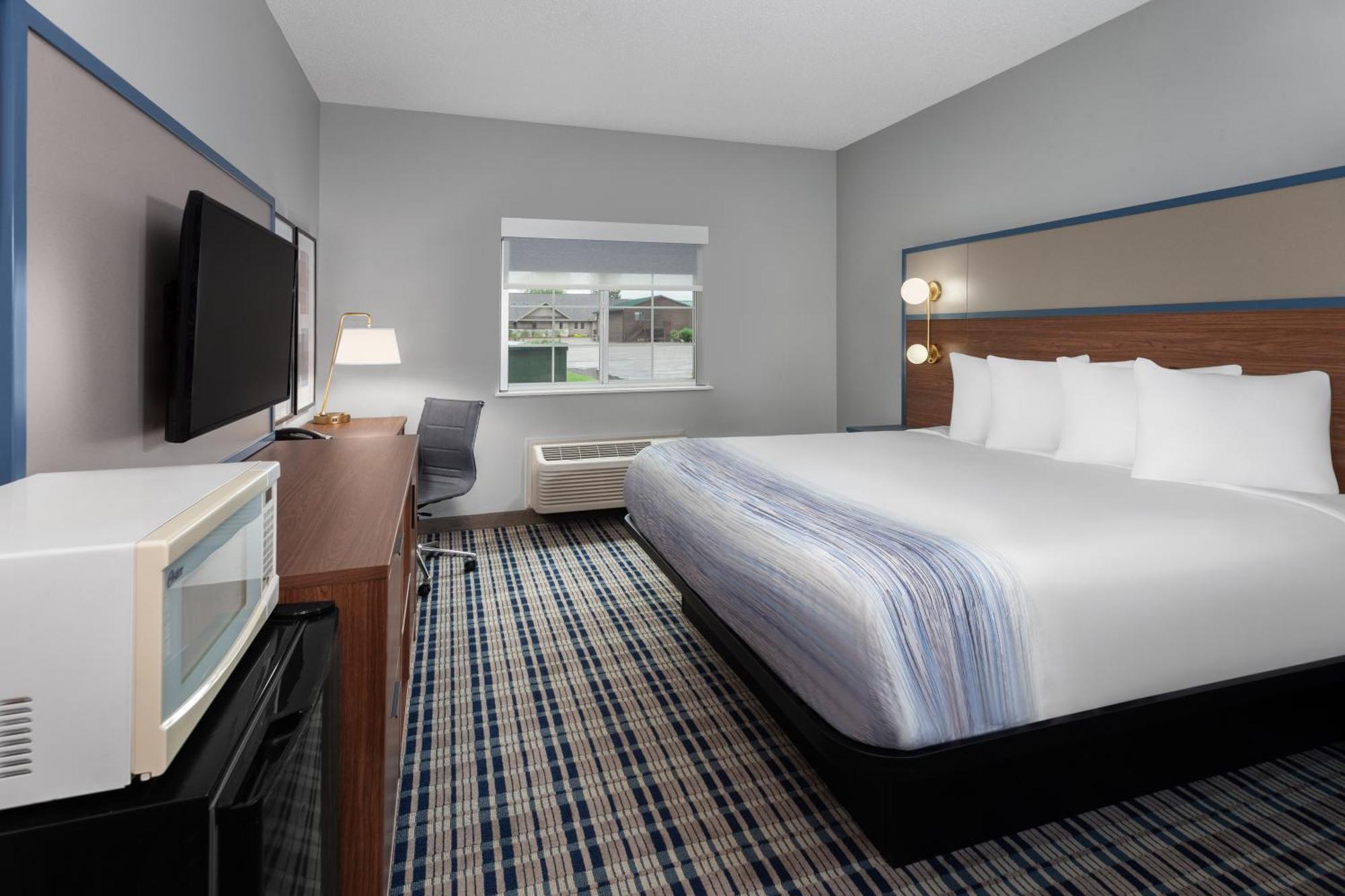 Americinn By Wyndham Eagle River Downtown Extérieur photo