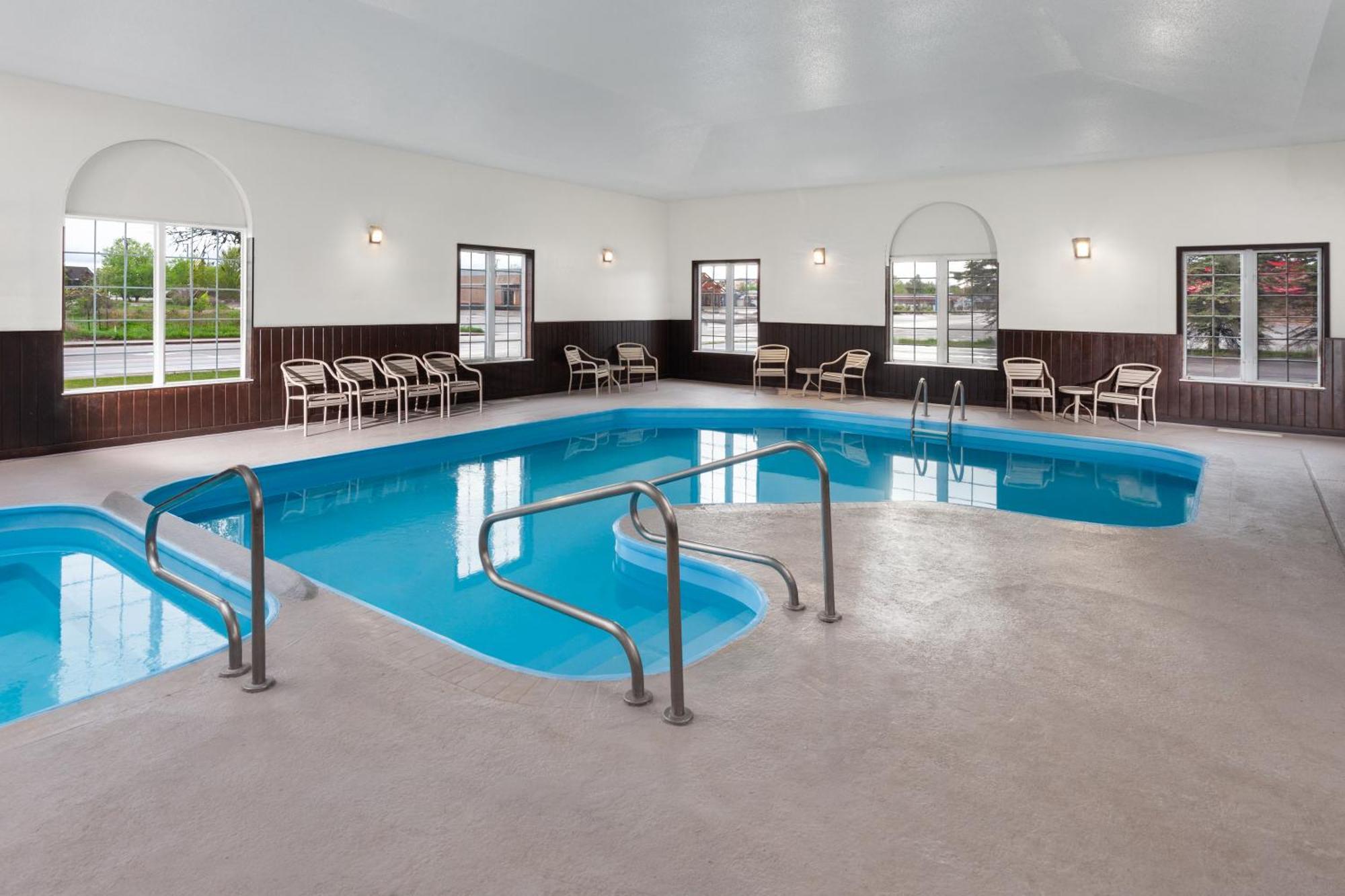 Americinn By Wyndham Eagle River Downtown Extérieur photo